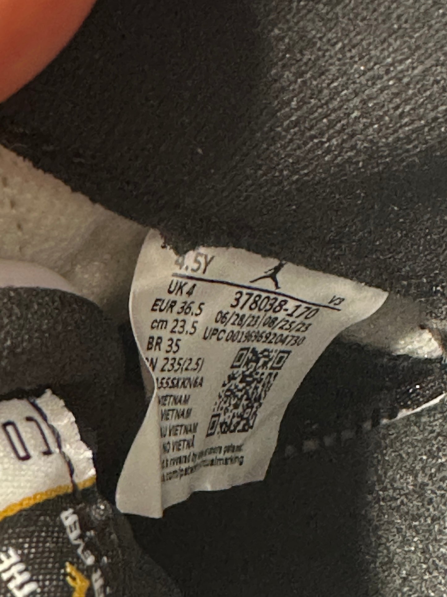 Jordan 11 Retro DMP Gratitude (2023) (GS)