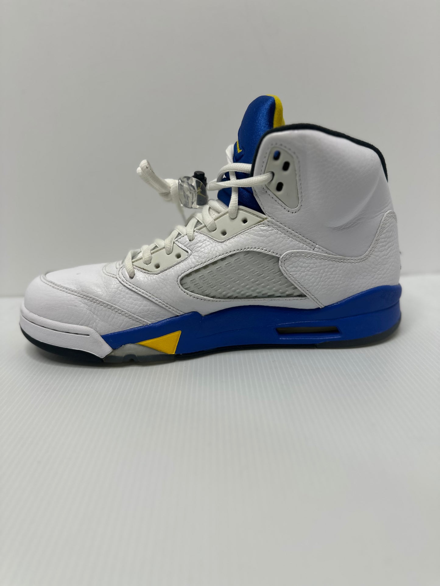 Preowned Jordan 5 Retro Laney (2013)