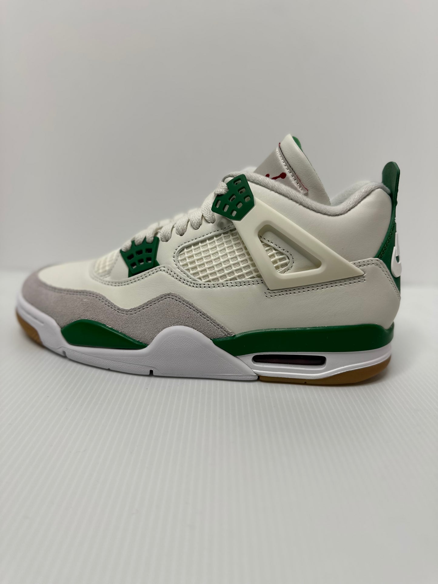Jordan 4 SB Pine Green