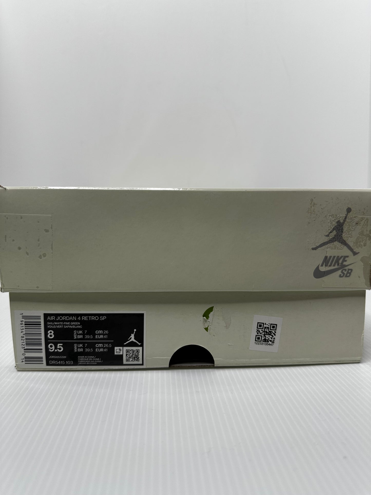 Jordan 4 SB Pine Green