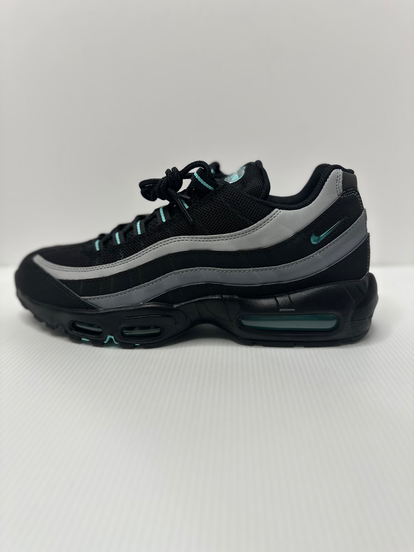 Nike Air Max 95 Black Aurora Green