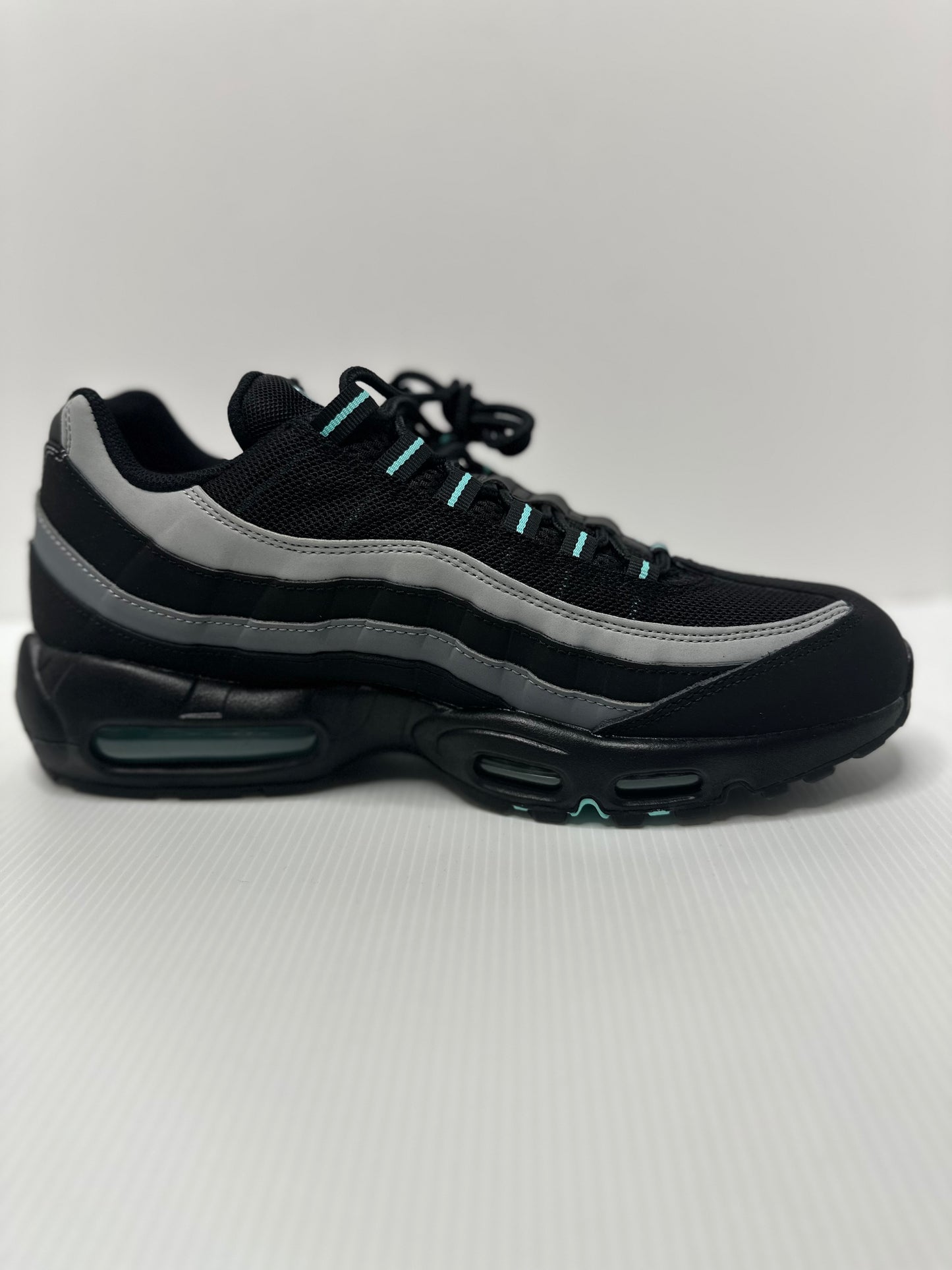 Nike Air Max 95 Black Aurora Green