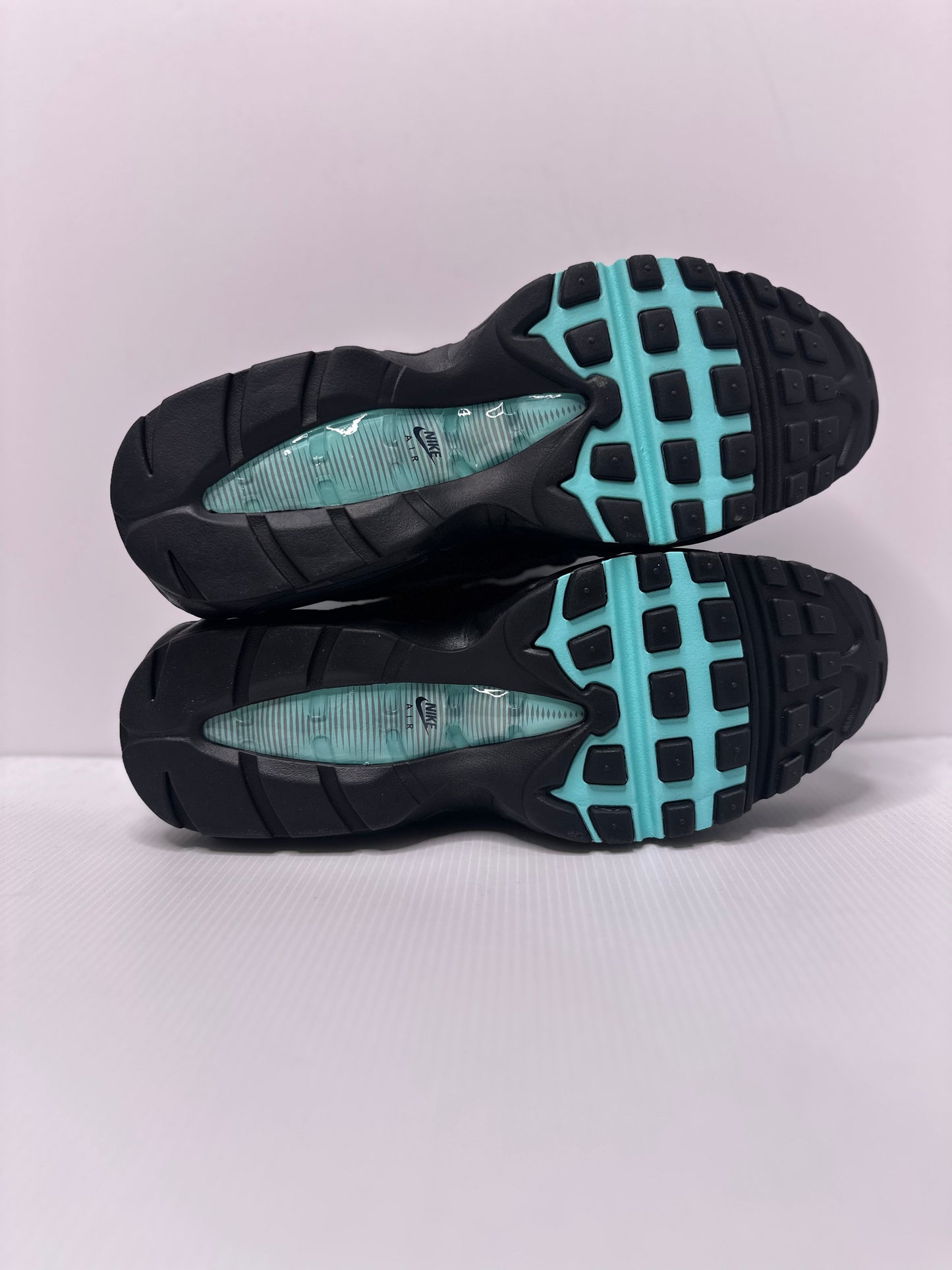 Nike Air Max 95 Black Aurora Green