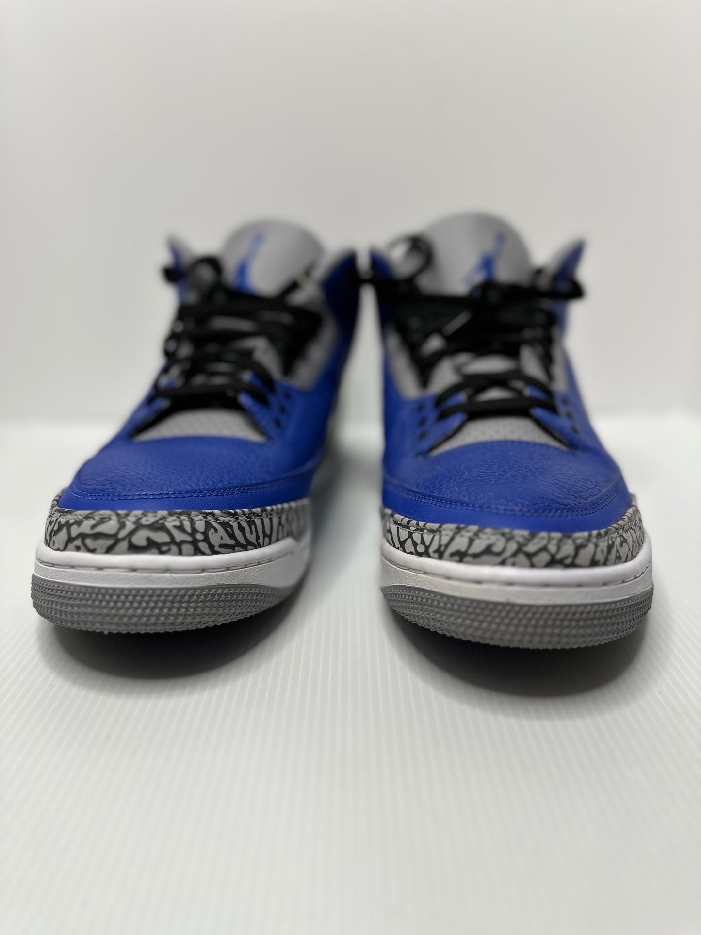 Preowned Jordan 3 Retro Varsity Royal Cement