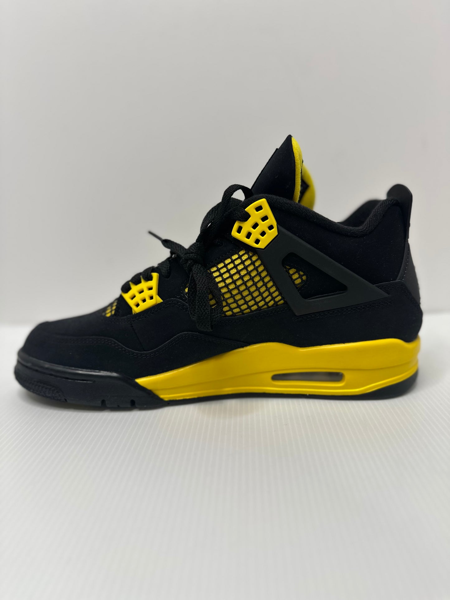 Jordan 4 Retro Yellow Thunder 2023