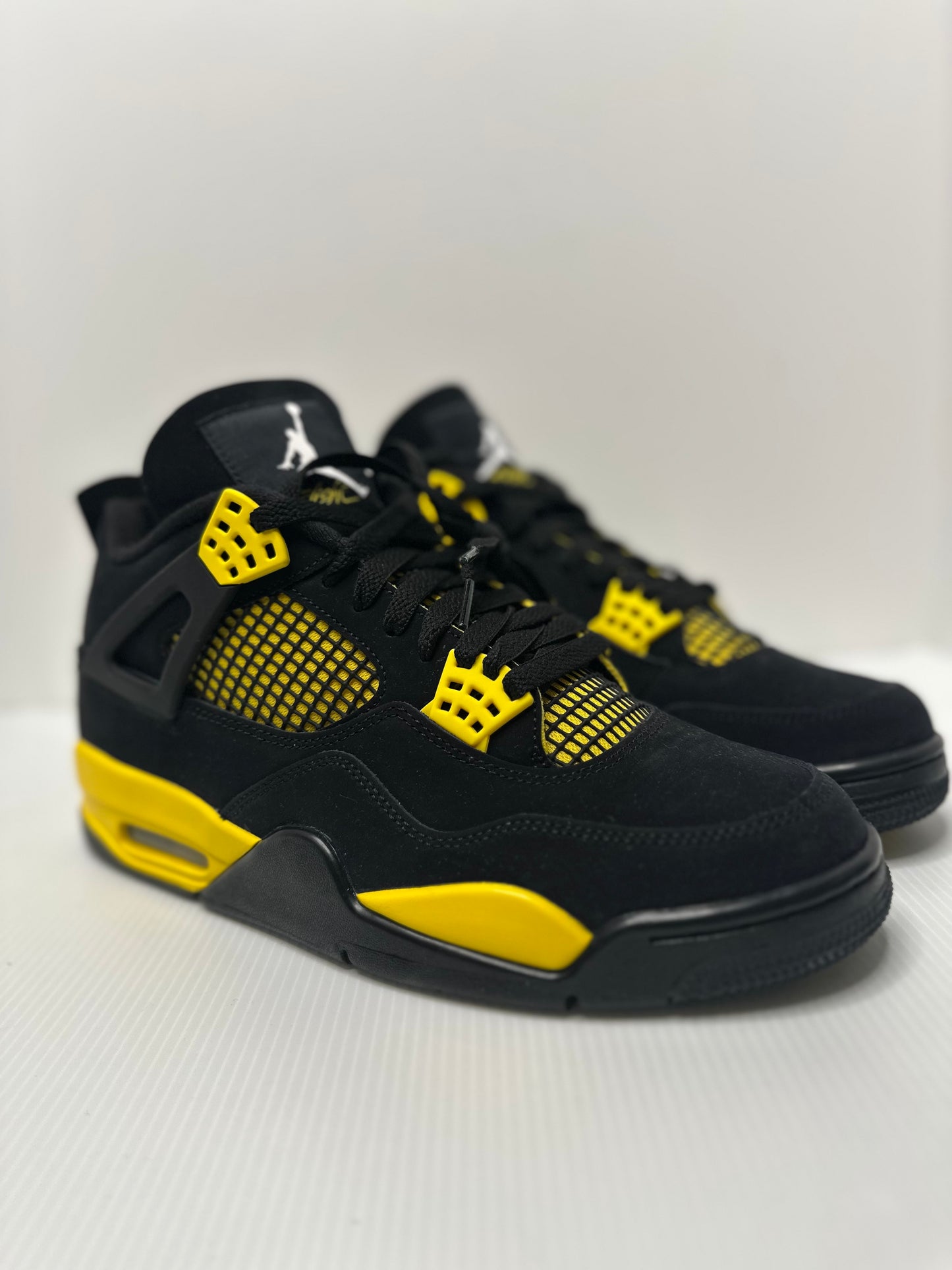 Jordan 4 Retro Yellow Thunder 2023