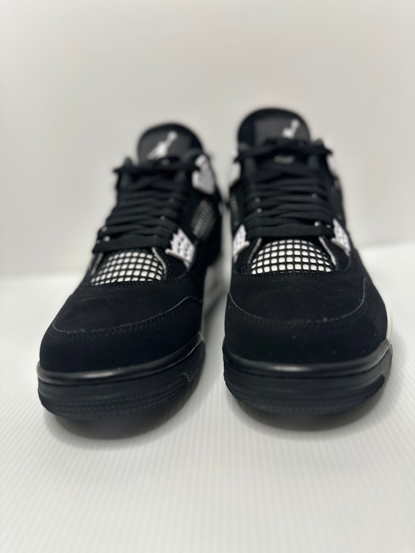 Jordan 4 Retro White Thunder