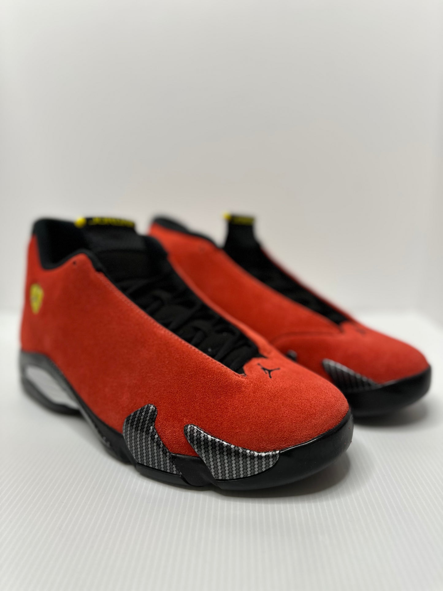 Air Jordan 14 Retro 'Ferrari' 2025