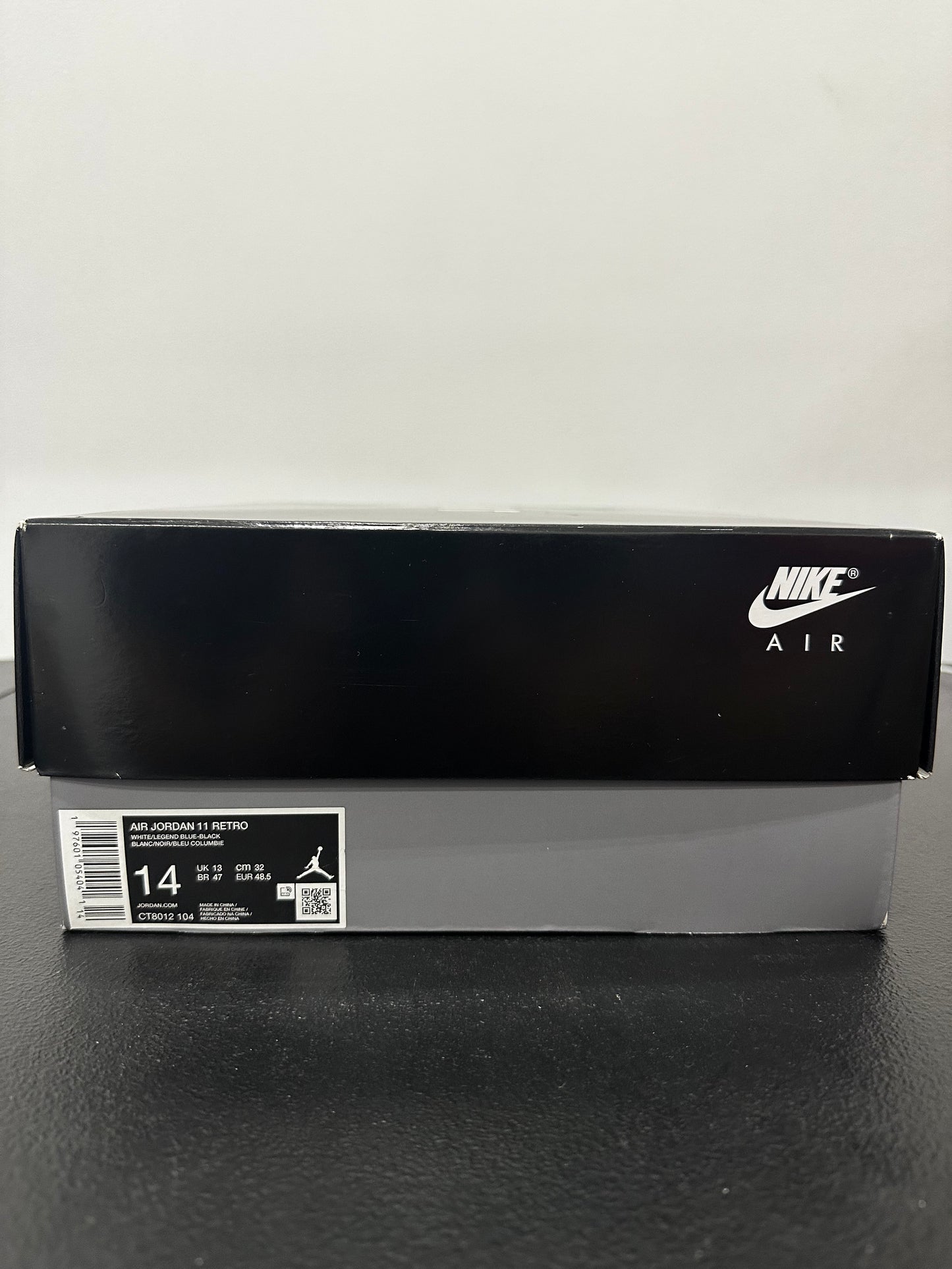 Jordan 11 Retro Legend Blue (2024)
