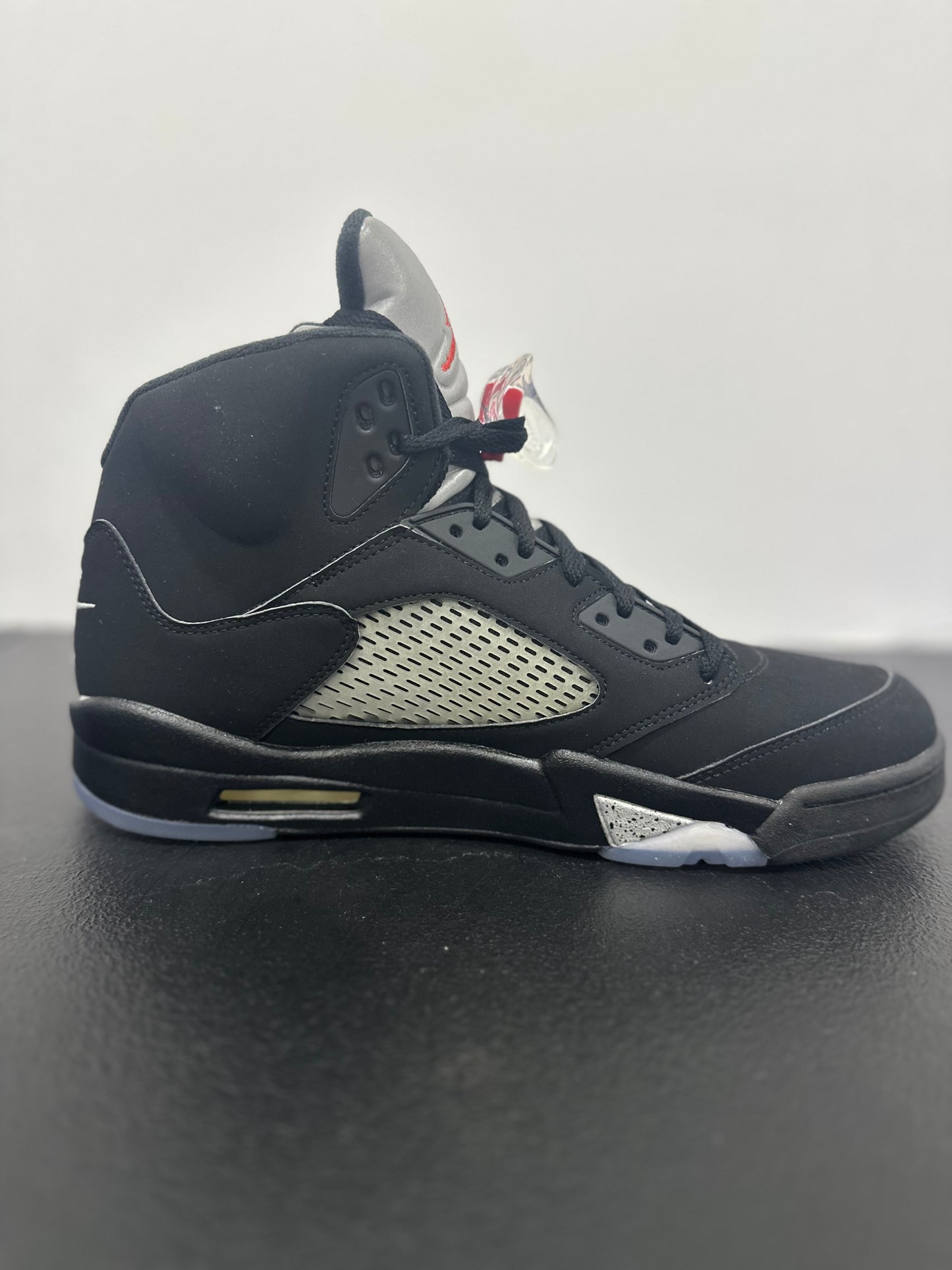 Jordan 5 Retro Black Metallic (2016)