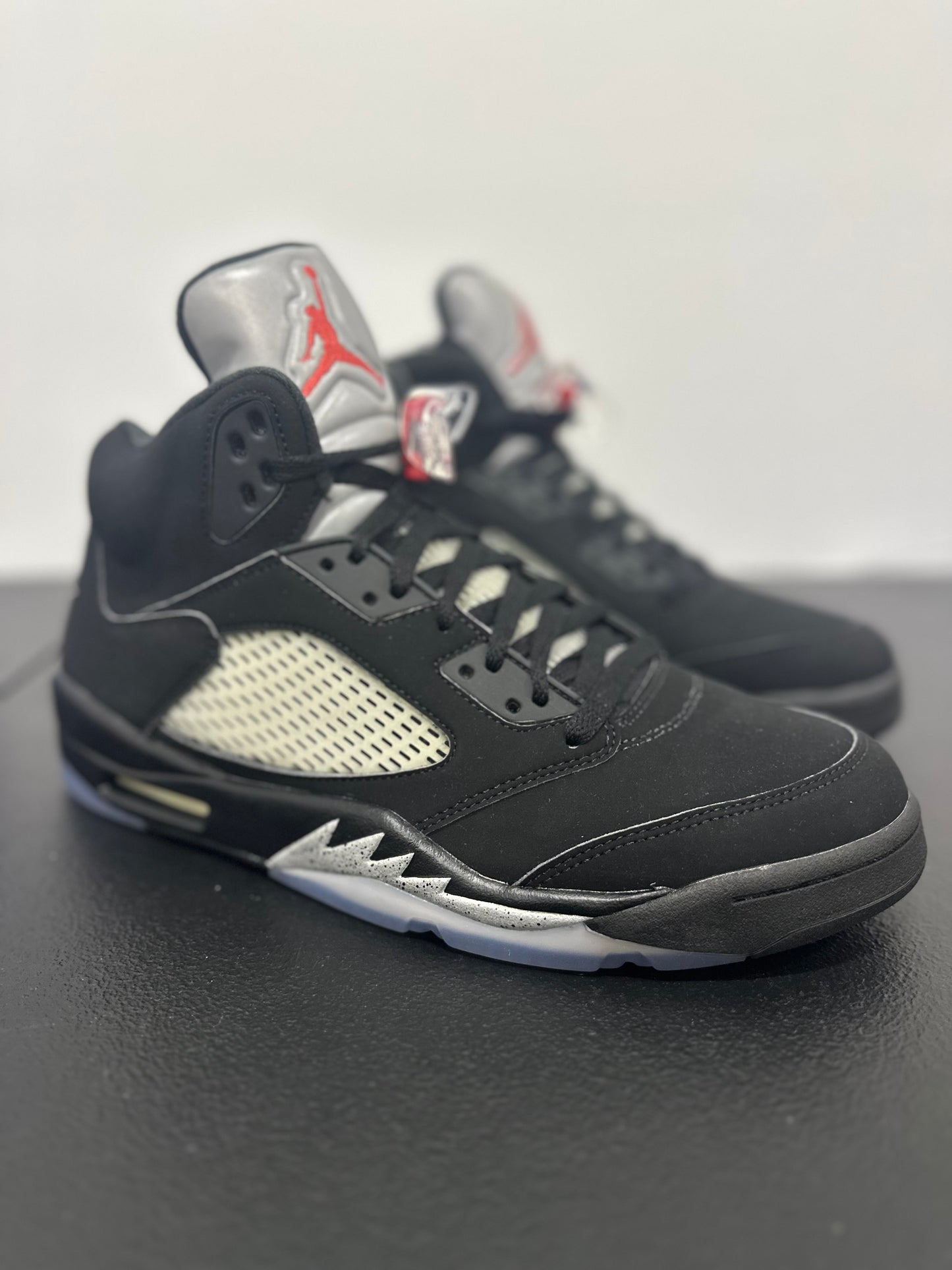 Jordan 5 Retro Black Metallic (2016)