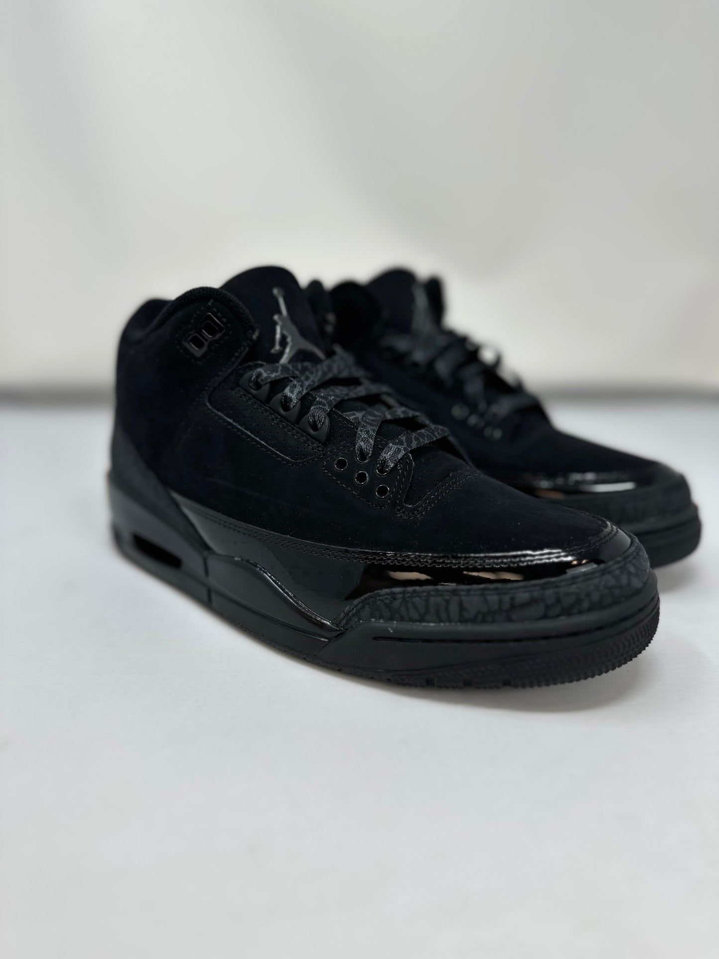 Jordan 3 Retro Black Cat (2025)