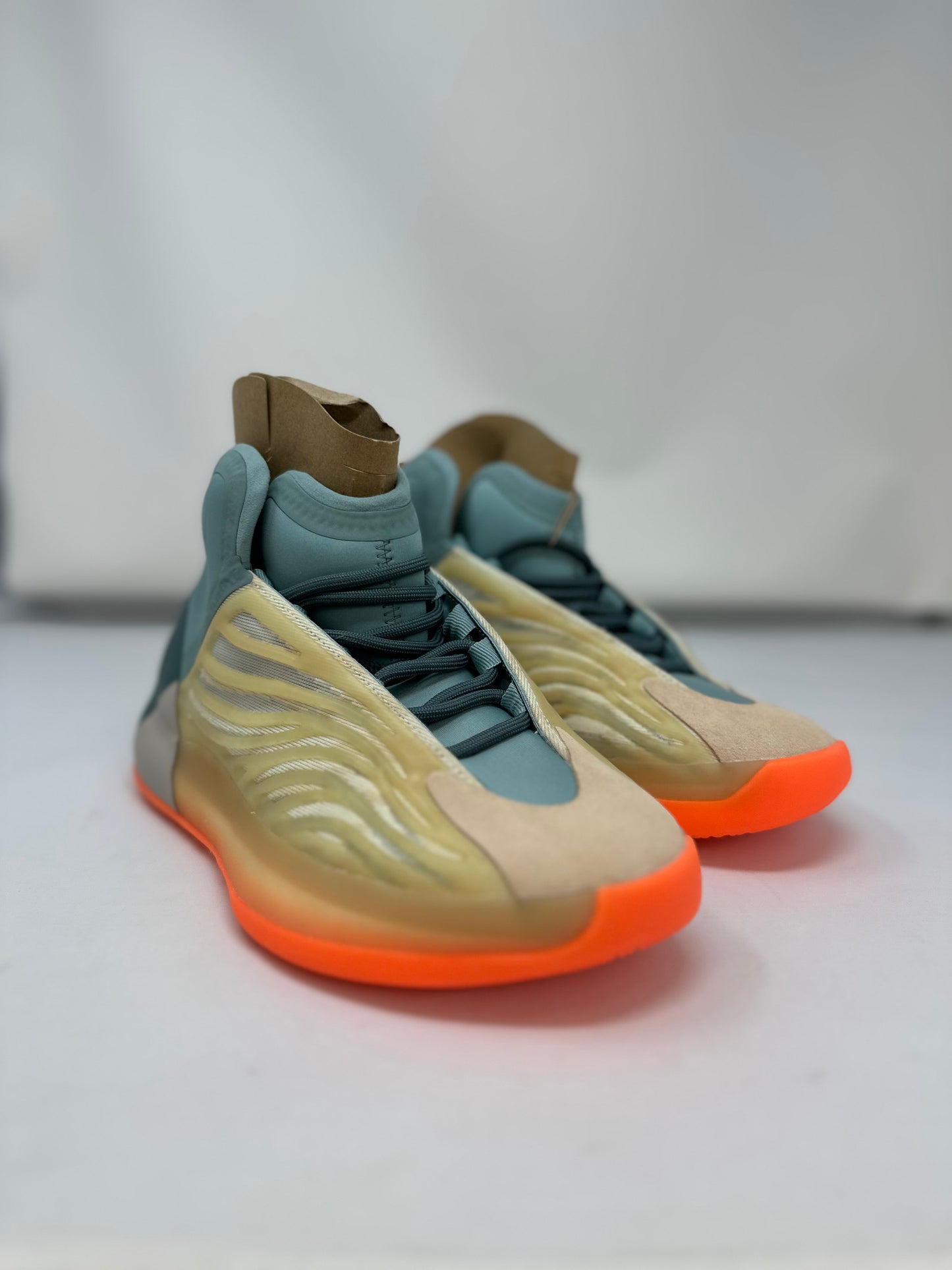 adidas Yeezy QNTM Hi-Res Coral