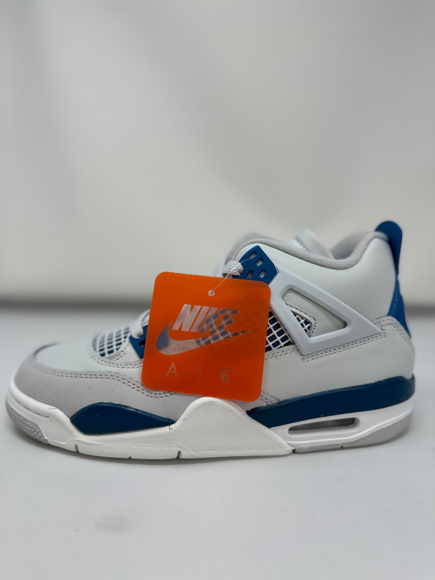 Jordan 4 Retro Military Blue (2024)