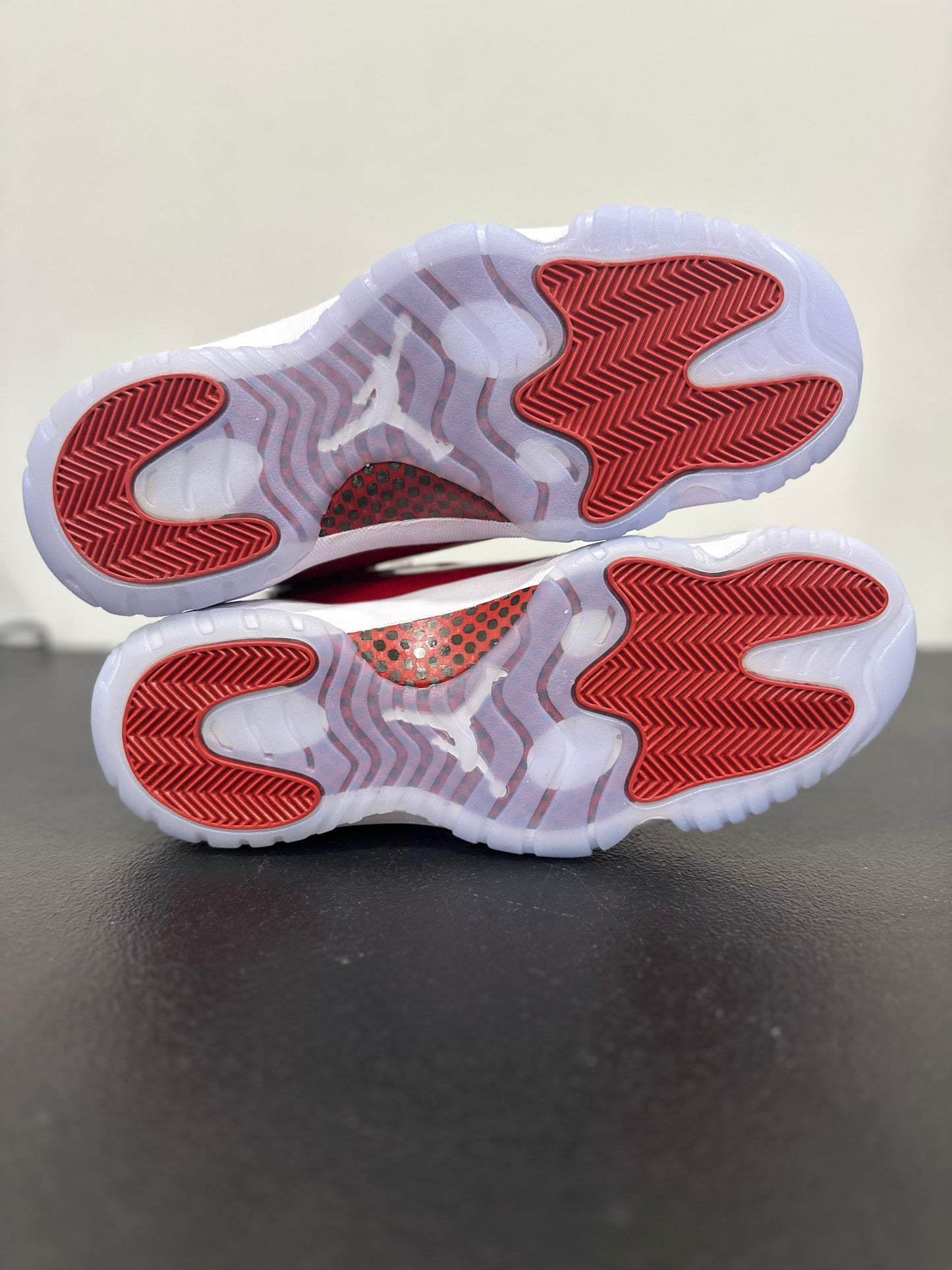 Jordan 11 Retro Cherry (2022)