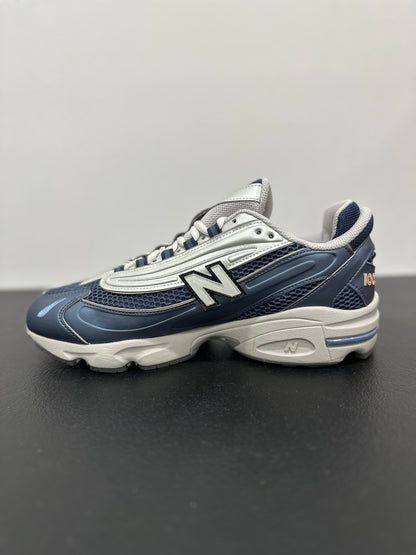 New Balance 1000 Metallic Blue