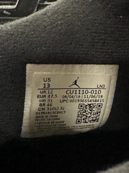 Preowned Jordan 4 Retro Black Cat (2020)