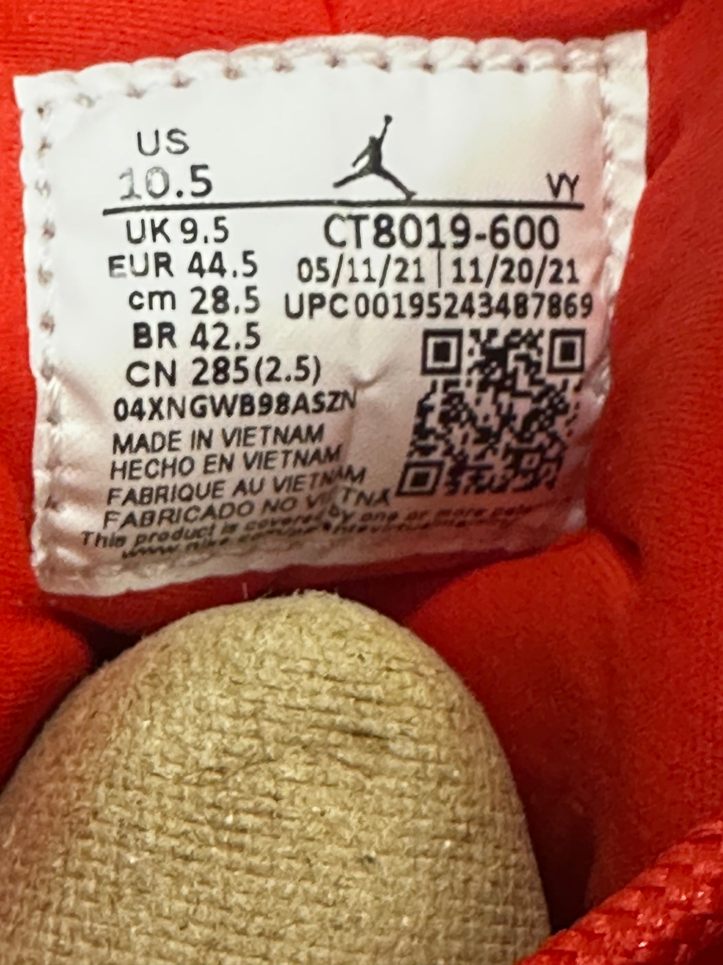 Jordan 9 Retro Chile Red