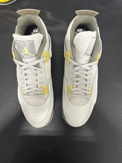 Jordan 4 Retro SE Craft Photon Dust