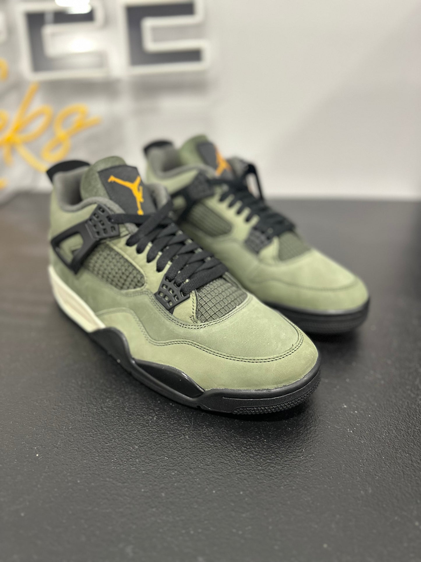 Jordan 4 Retro OG SP Undefeated (2025)