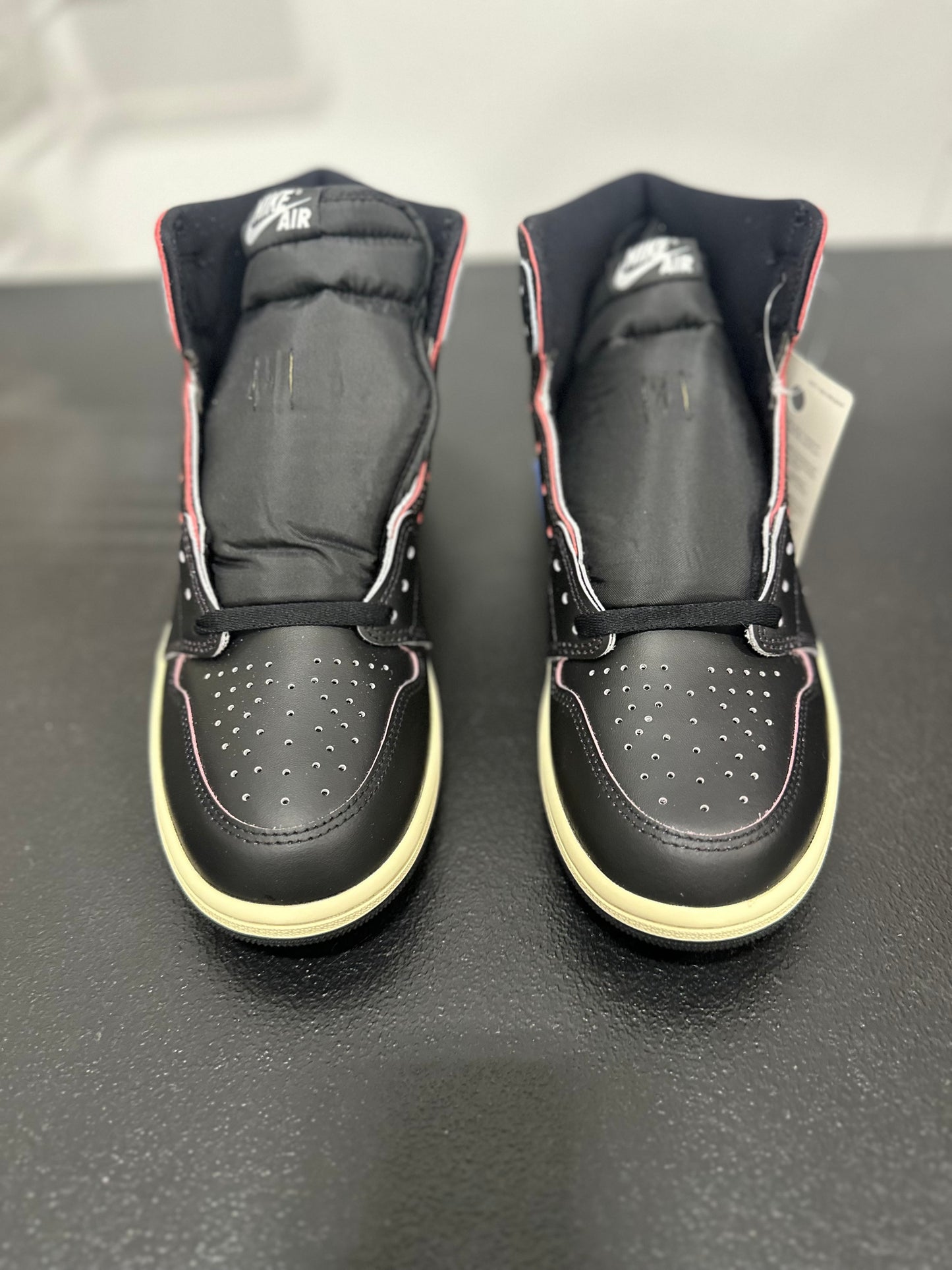 Jordan 1 Retro High OG Self Expression