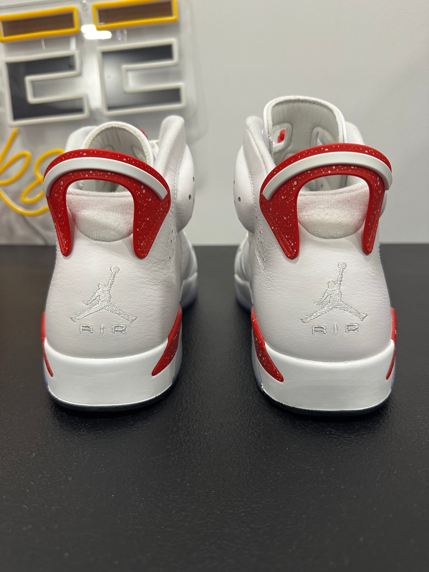 Jordan 6 Retro Red Oreo