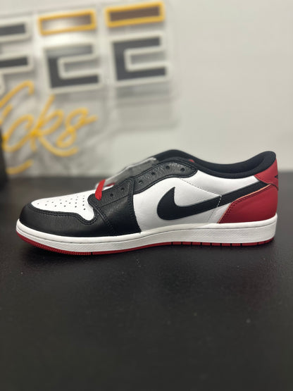 Jordan 1 Retro Low OG Black Toe (2023)