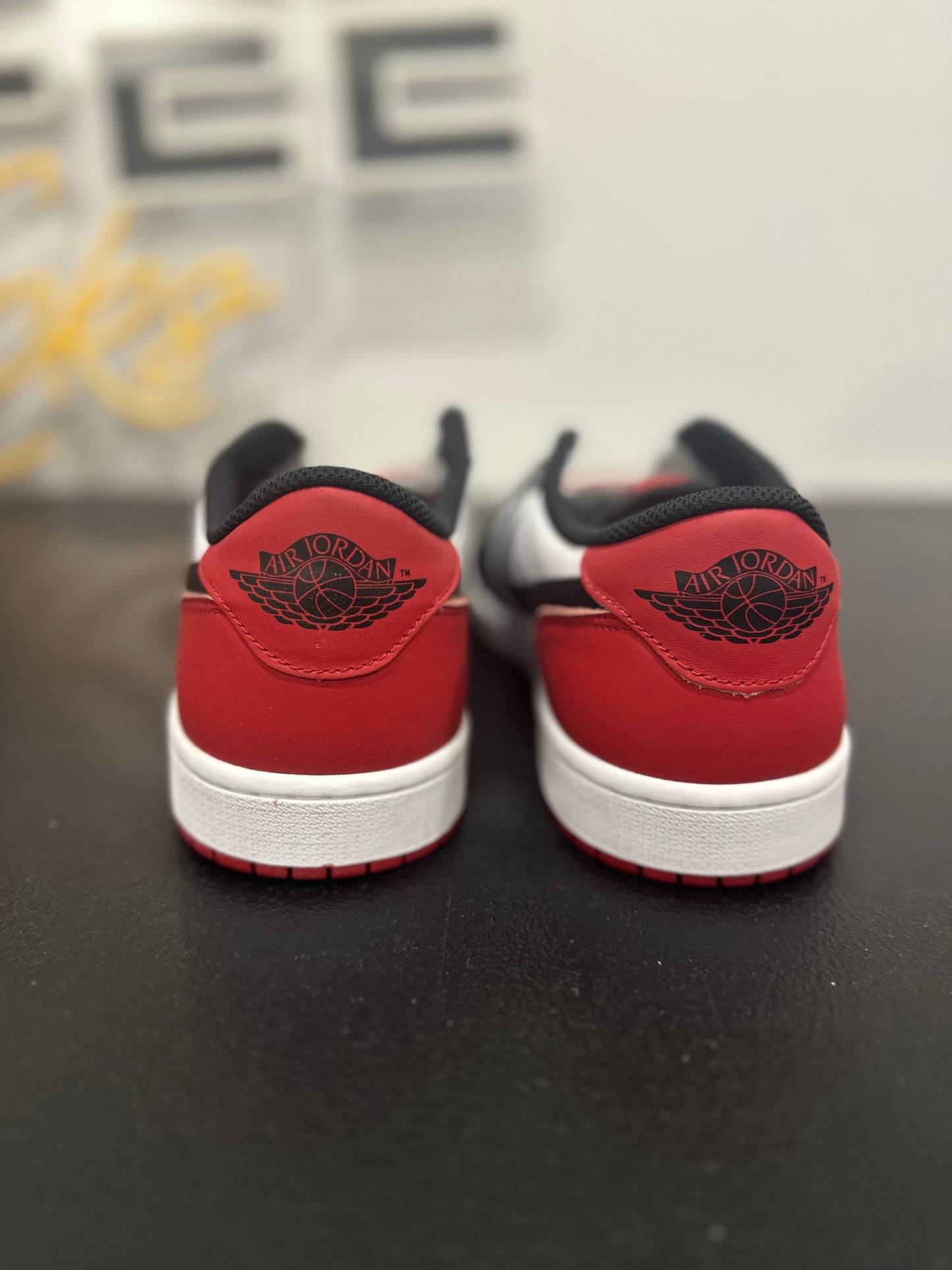 Jordan 1 Retro Low OG Black Toe (2023)
