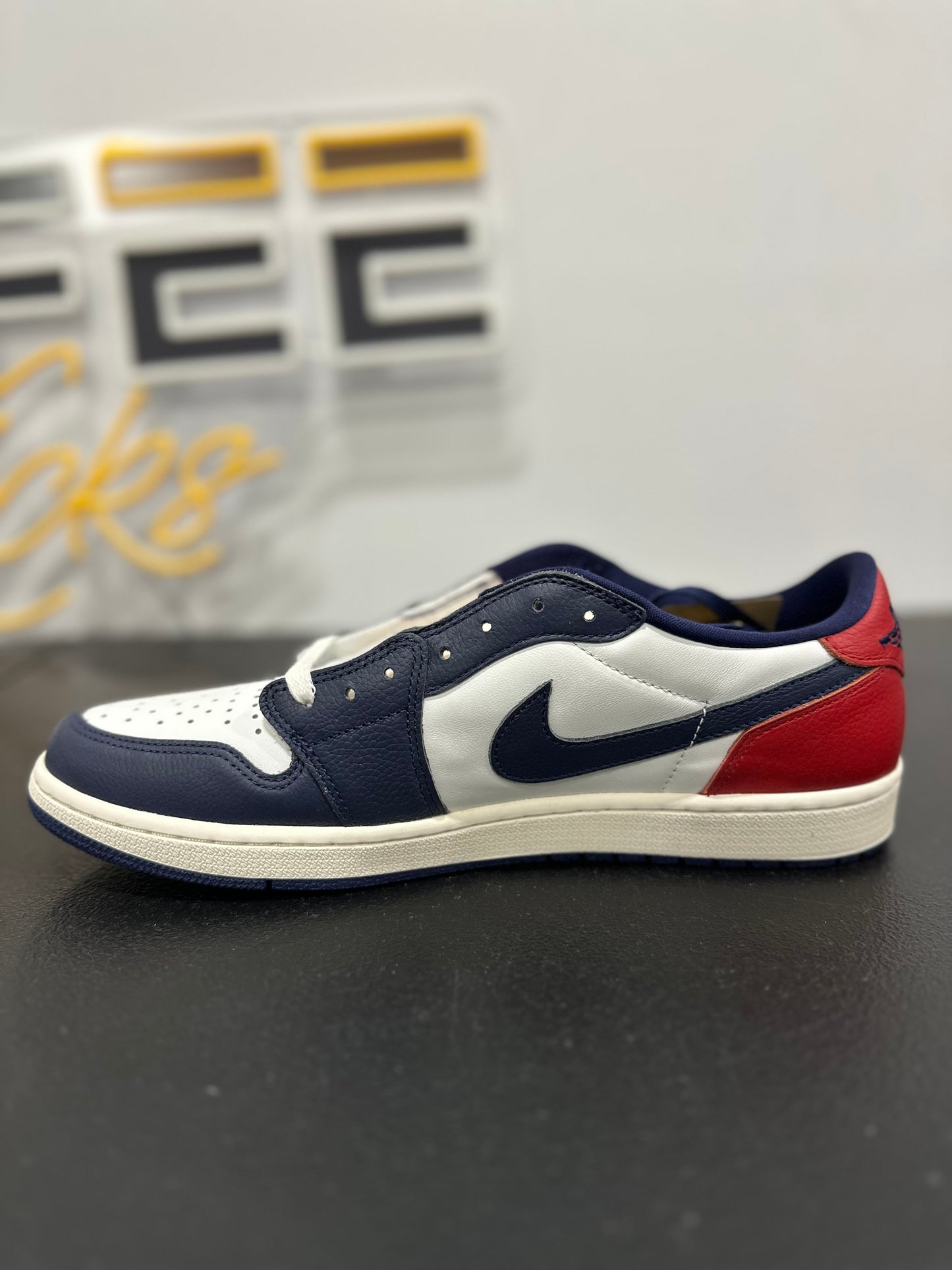 Jordan 1 Retro Low OG Howard