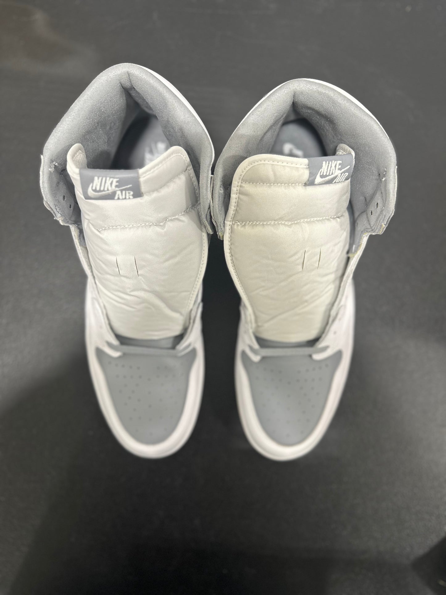 Jordan 1 Retro High OG Stealth