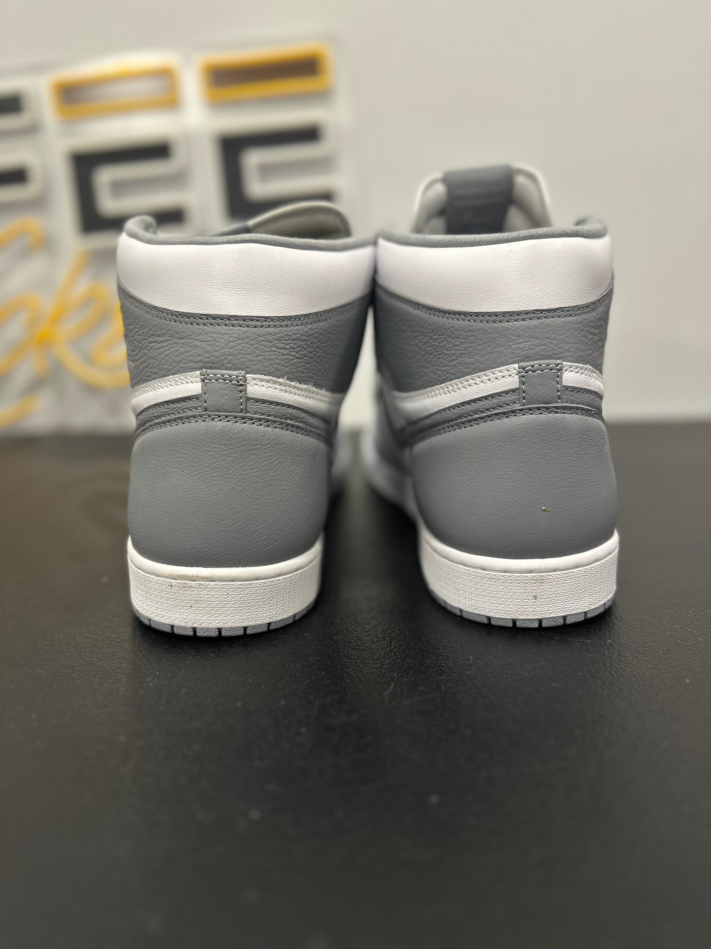 Jordan 1 Retro High OG Stealth