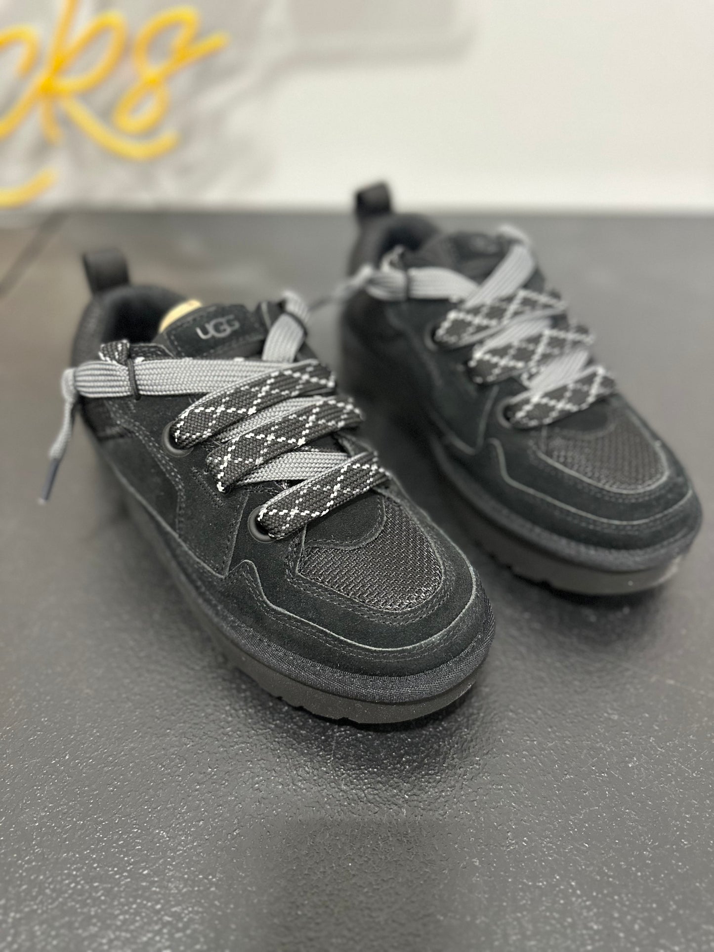 UGG Lowmel Lo Black (Women's)