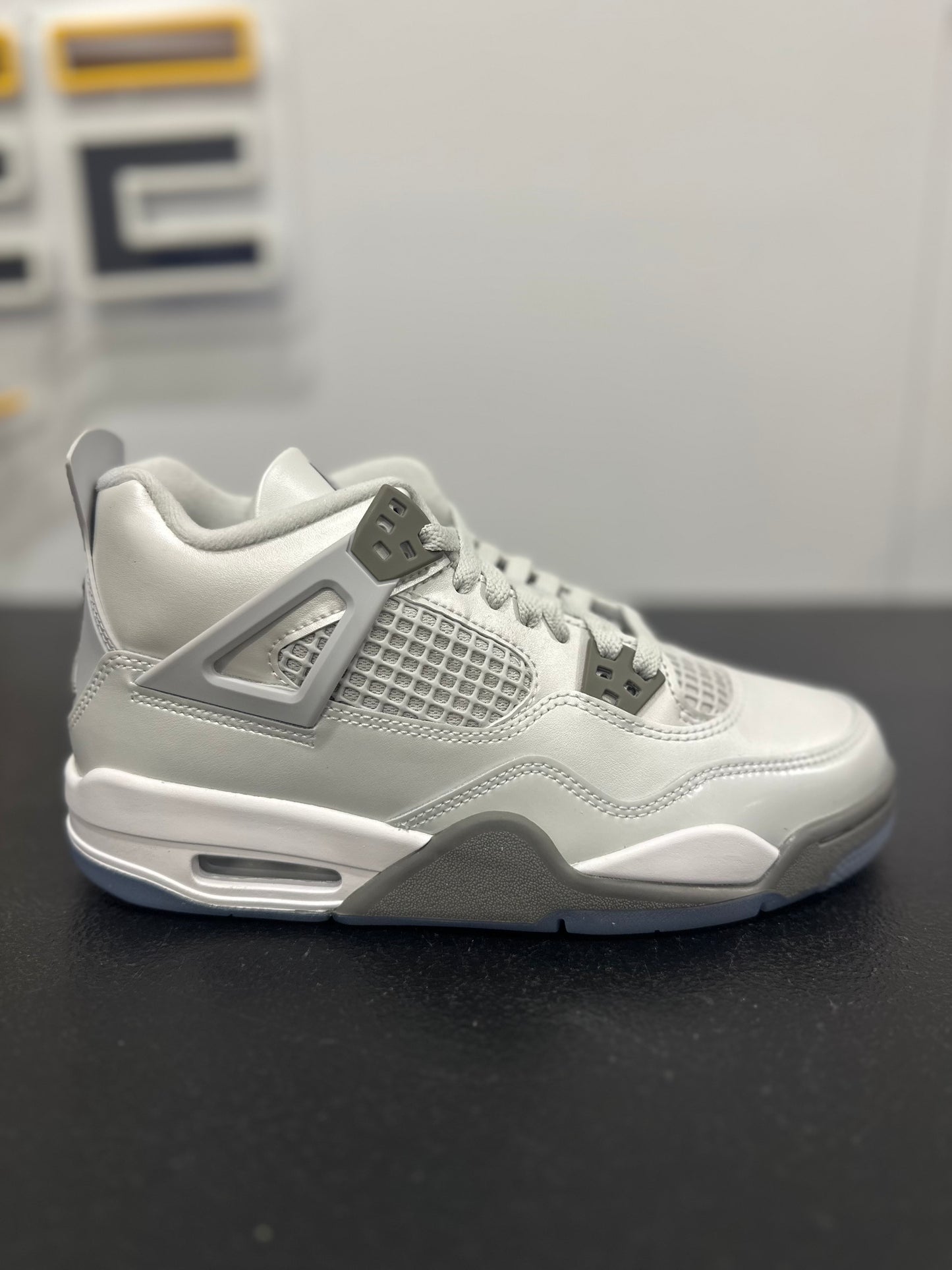 Jordan 4 Retro Photon Dust Blue Chill (GS)