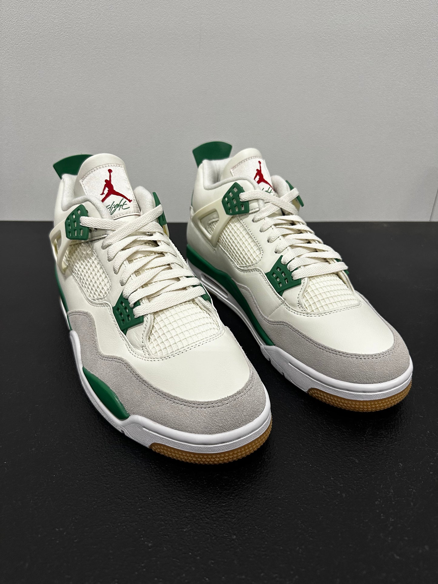 Jordan 4 Retro SB Pine Green