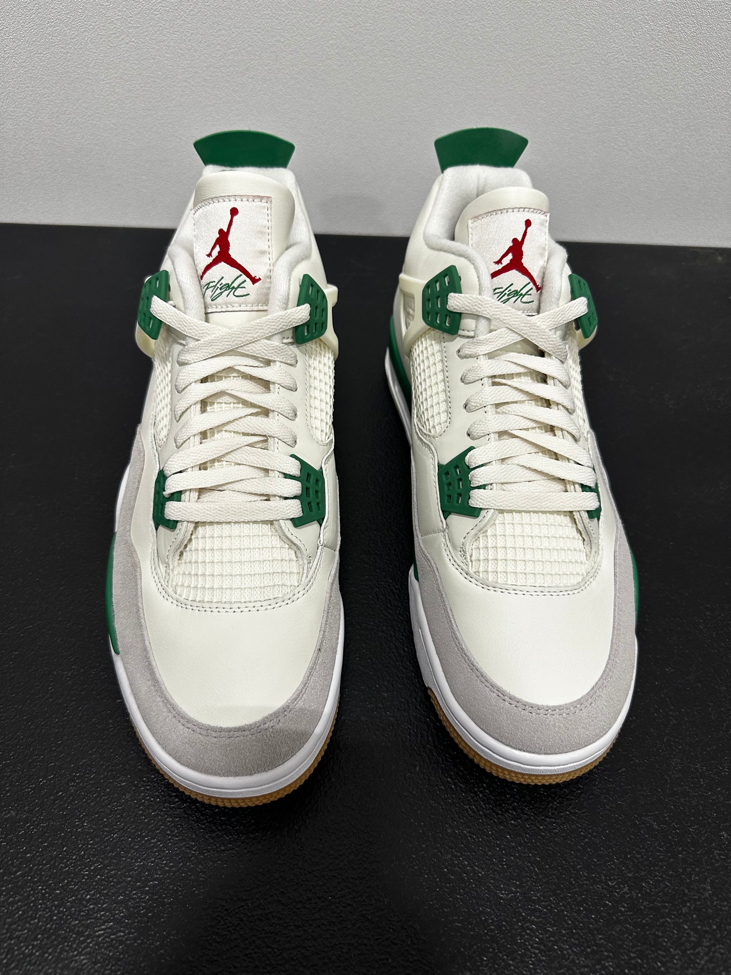 Jordan 4 Retro SB Pine Green