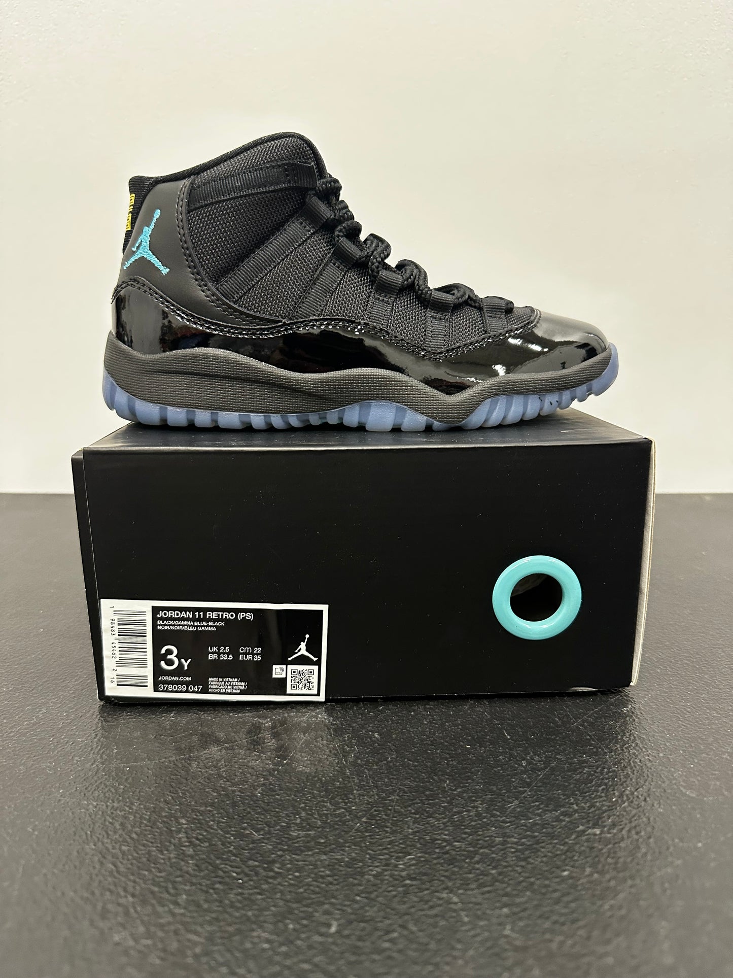 Jordan 11 Retro Gamma Blue (2025) (PS)