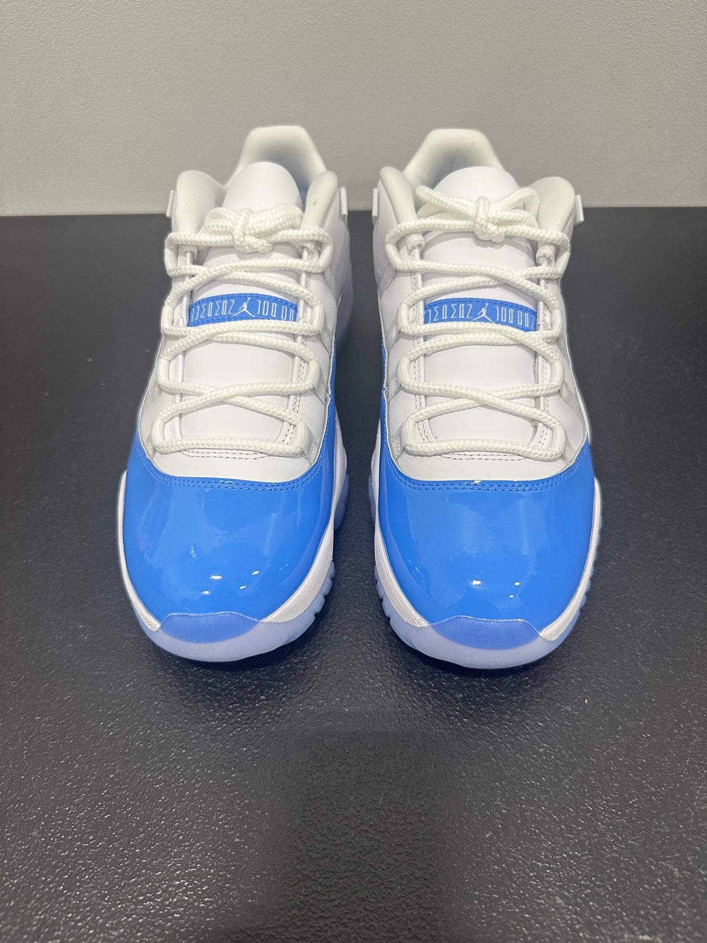 Jordan 11 Retro Low University Blue (2026)