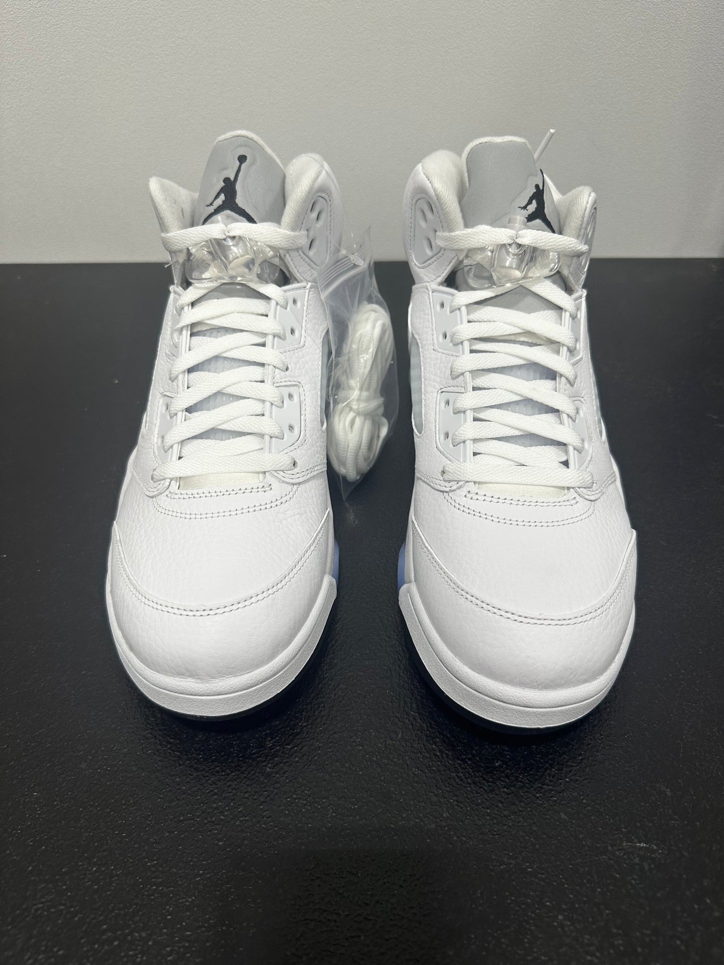 Jordan 5 Retro White Metallic (2026)