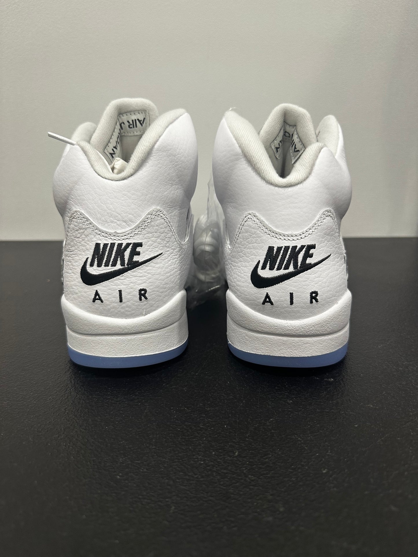 Jordan 5 Retro White Metallic (2026)