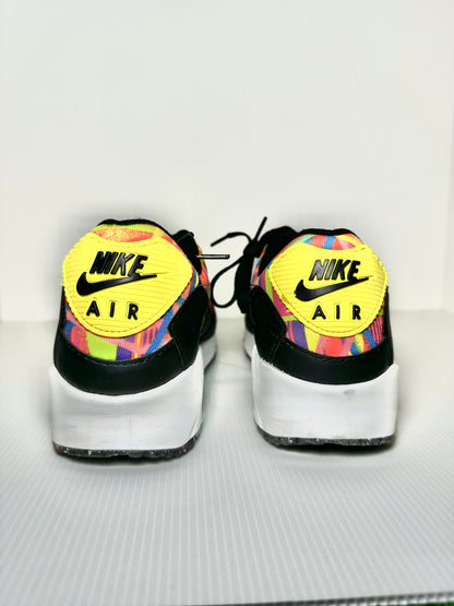 Preowned - Nike Air Max 90/LHM "Familia" - Multi-color/Fire Pink/Black