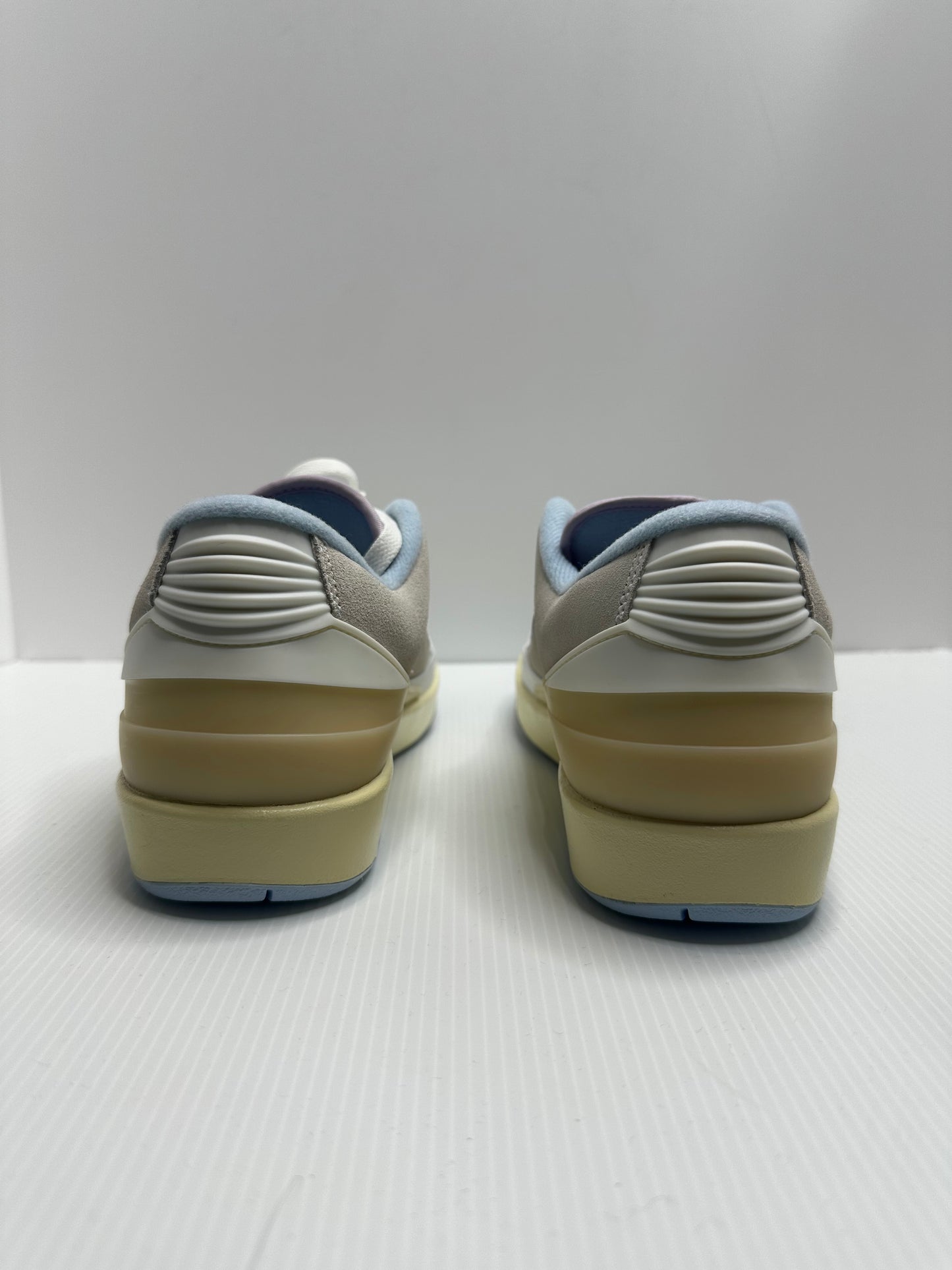 Air Jordan 2 Low (Women's) 'Look, Up in the Air' - Summit White/Varsity Red/Ice Blue