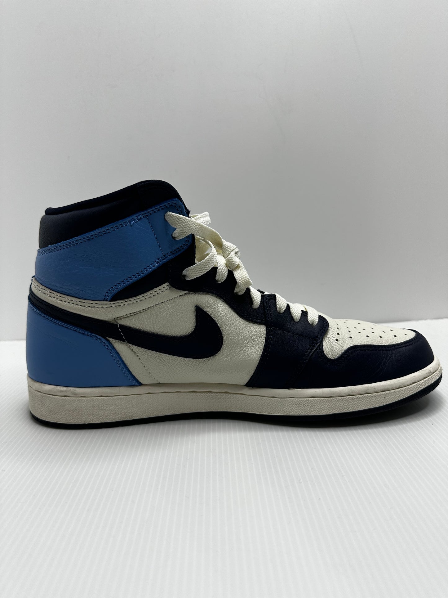 Preowned Jordan 1 Retro High Obsidian