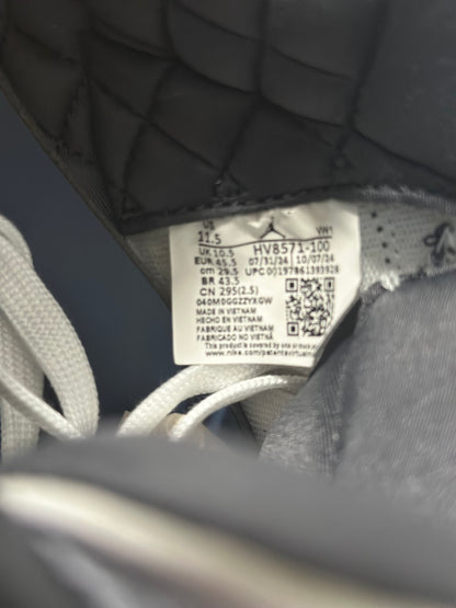 Jordan 3 Retro OG SP A Ma Maniére Diffused Blue