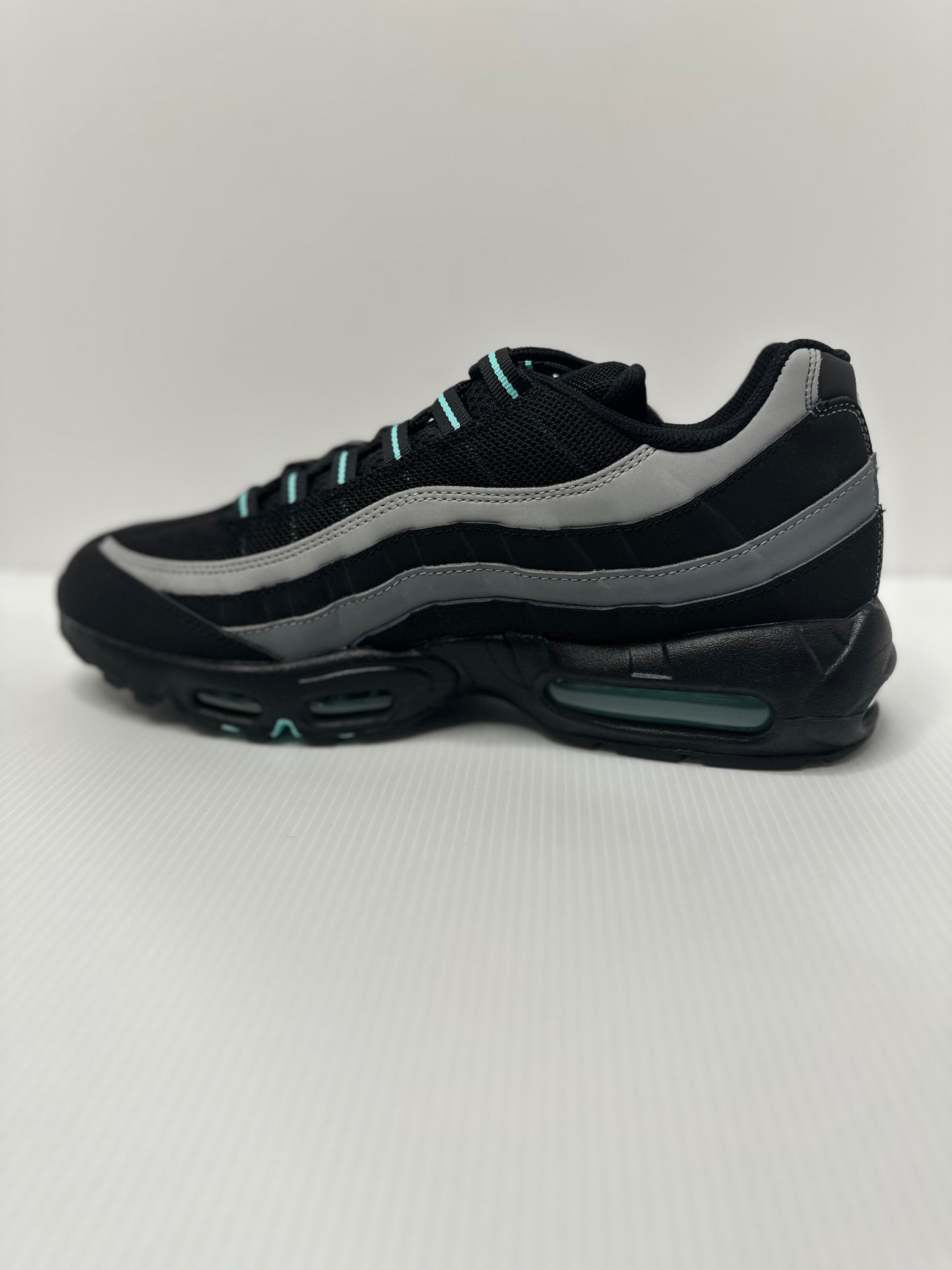 Nike Air Max 95 Black Aurora Green
