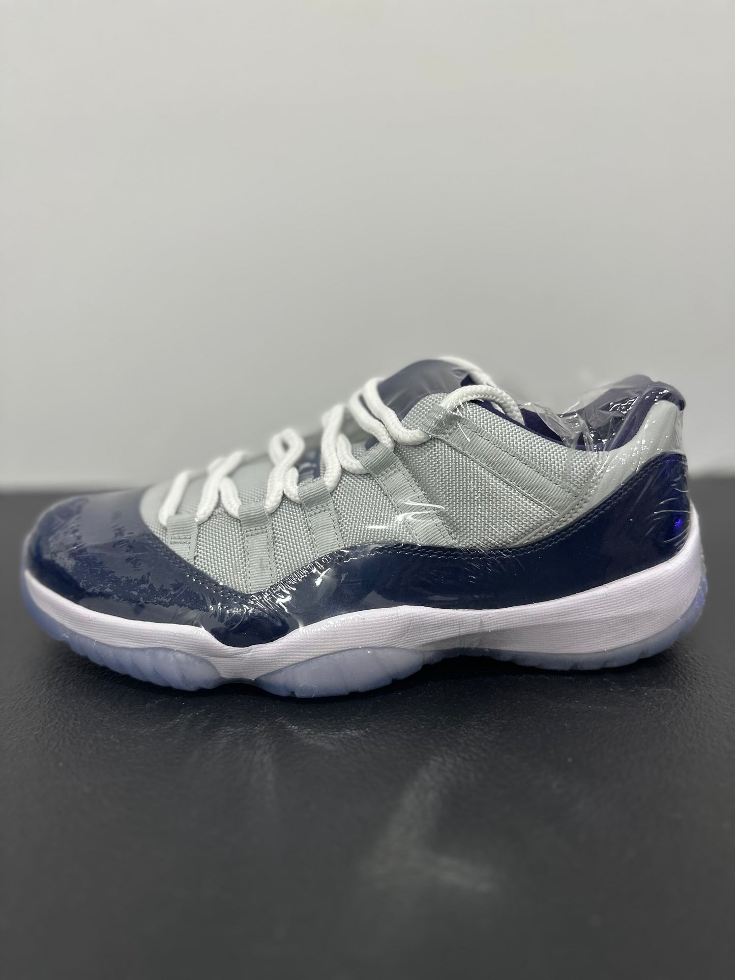 Jordan 11 Retro Low Georgetown