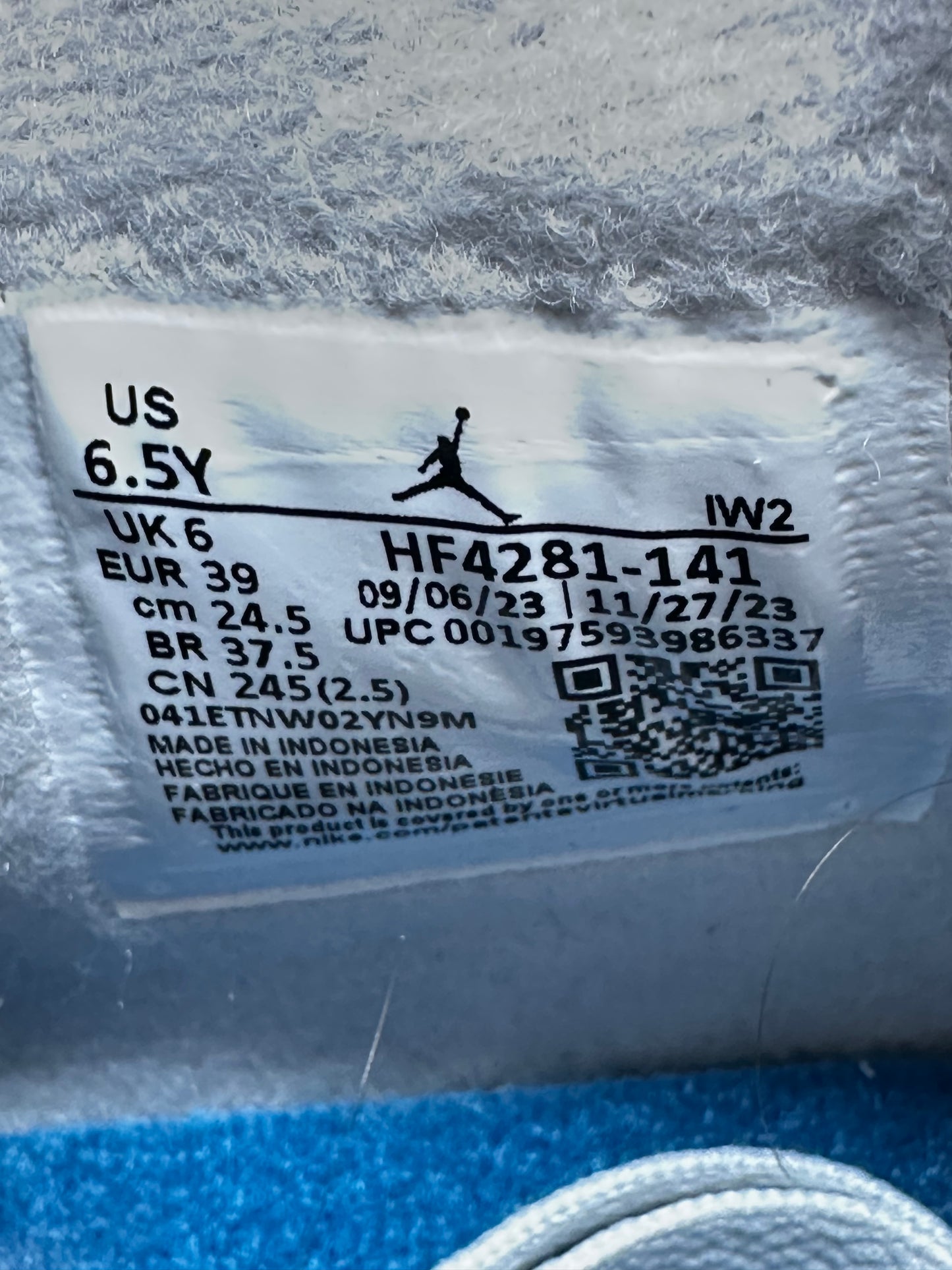 Jordan 4 Retro Military Blue (2024)